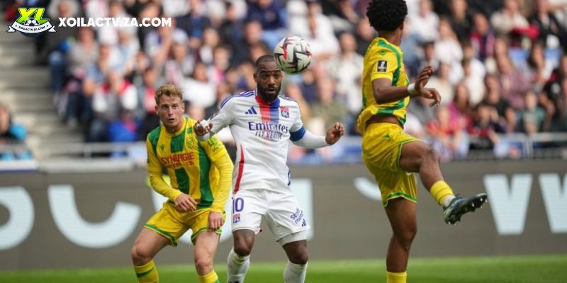 Soi kèo Nantes vs Lyon chi tiết